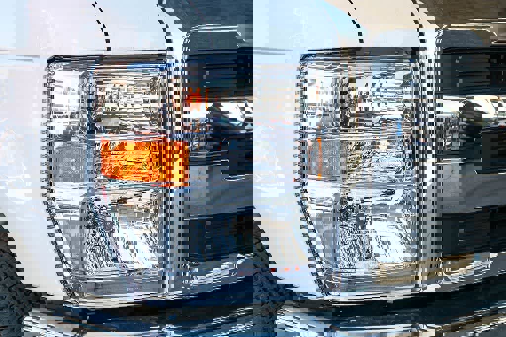 New 2026 Ford E-350 and Econoline 350 Super Duty w/ Power Equipment Group image 4