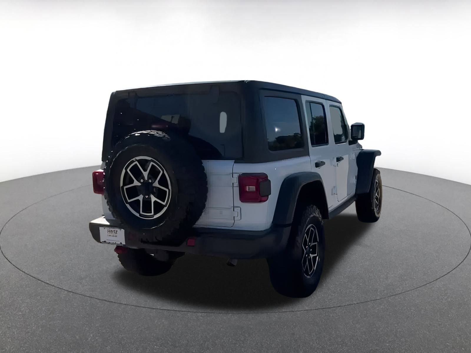 Used 2025 Jeep Wrangler Unlimited Rubicon image 11