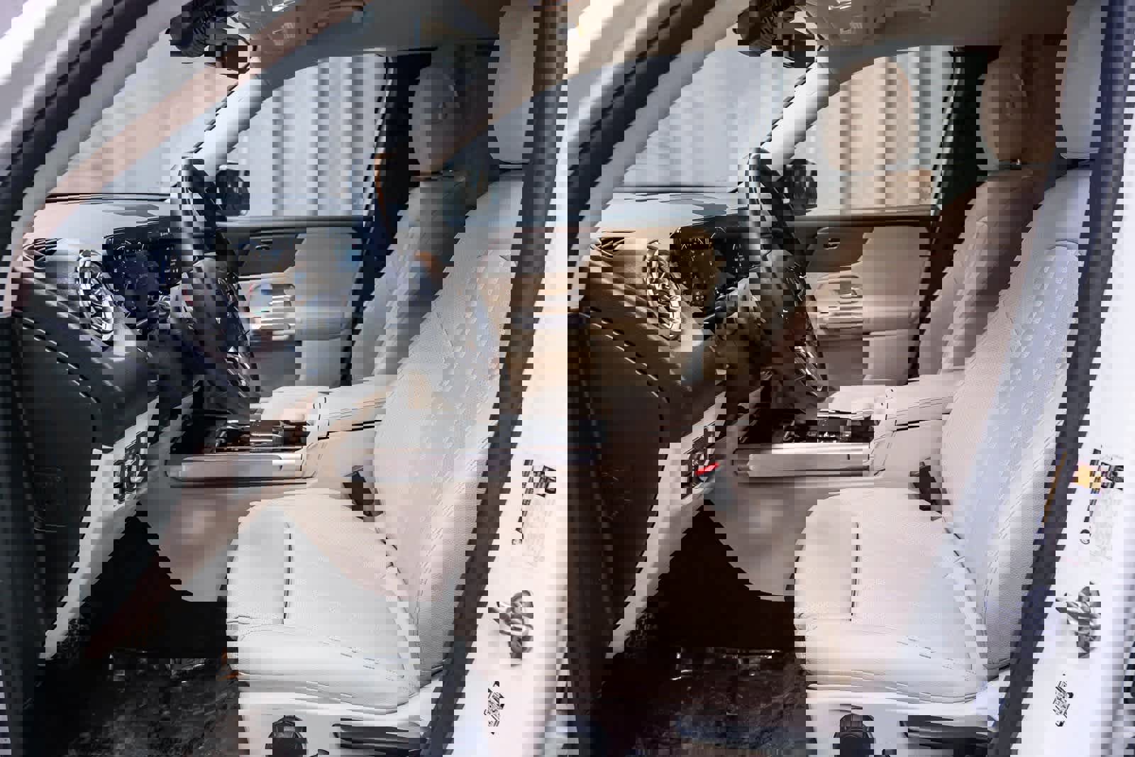 Certified 2022 Mercedes-Benz EQB 300 4MATIC image 20