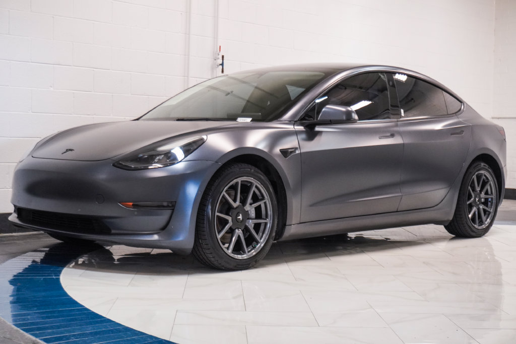 Used 2022 Tesla Model 3 Standard Range RWD image 4