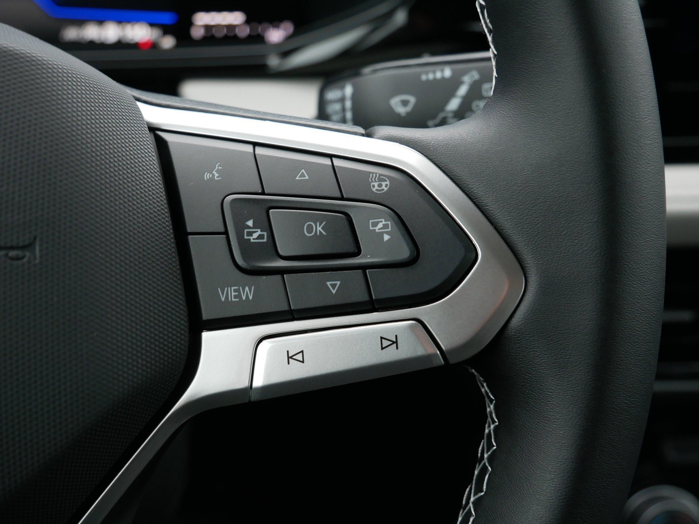 New 2026 Volkswagen Taos S FWD image 8