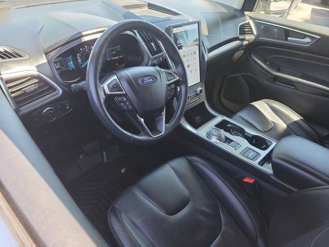 Used 2022 Ford Edge Titanium w/ Equipment Group 301A AWD/4WD image 6