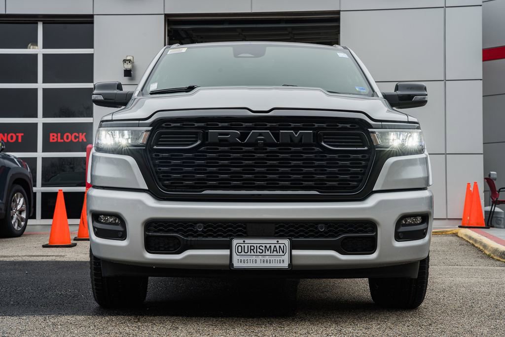 New 2026 RAM 1500 4x4 Crew Cab image 2