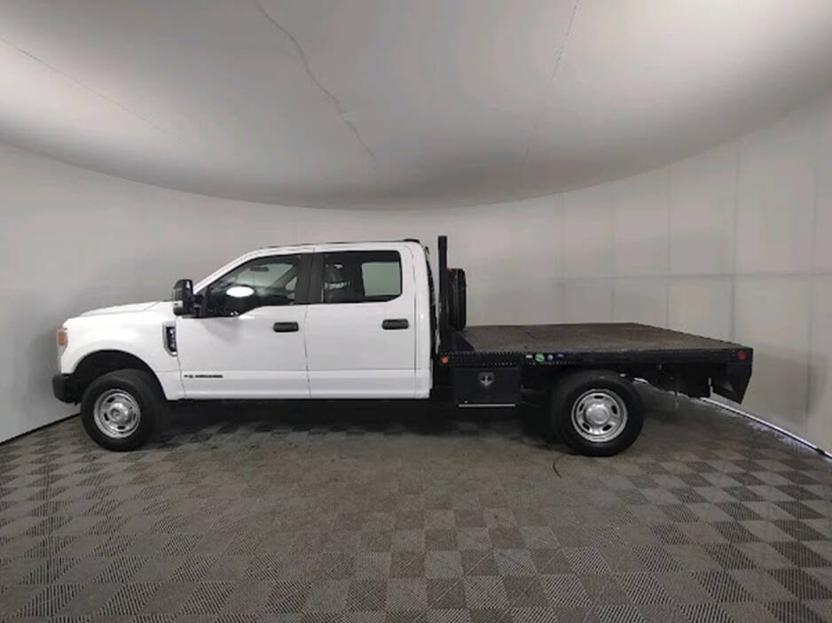Used 2022 Ford F250 XL w/ Power Equipment Group AWD/4WD image 6