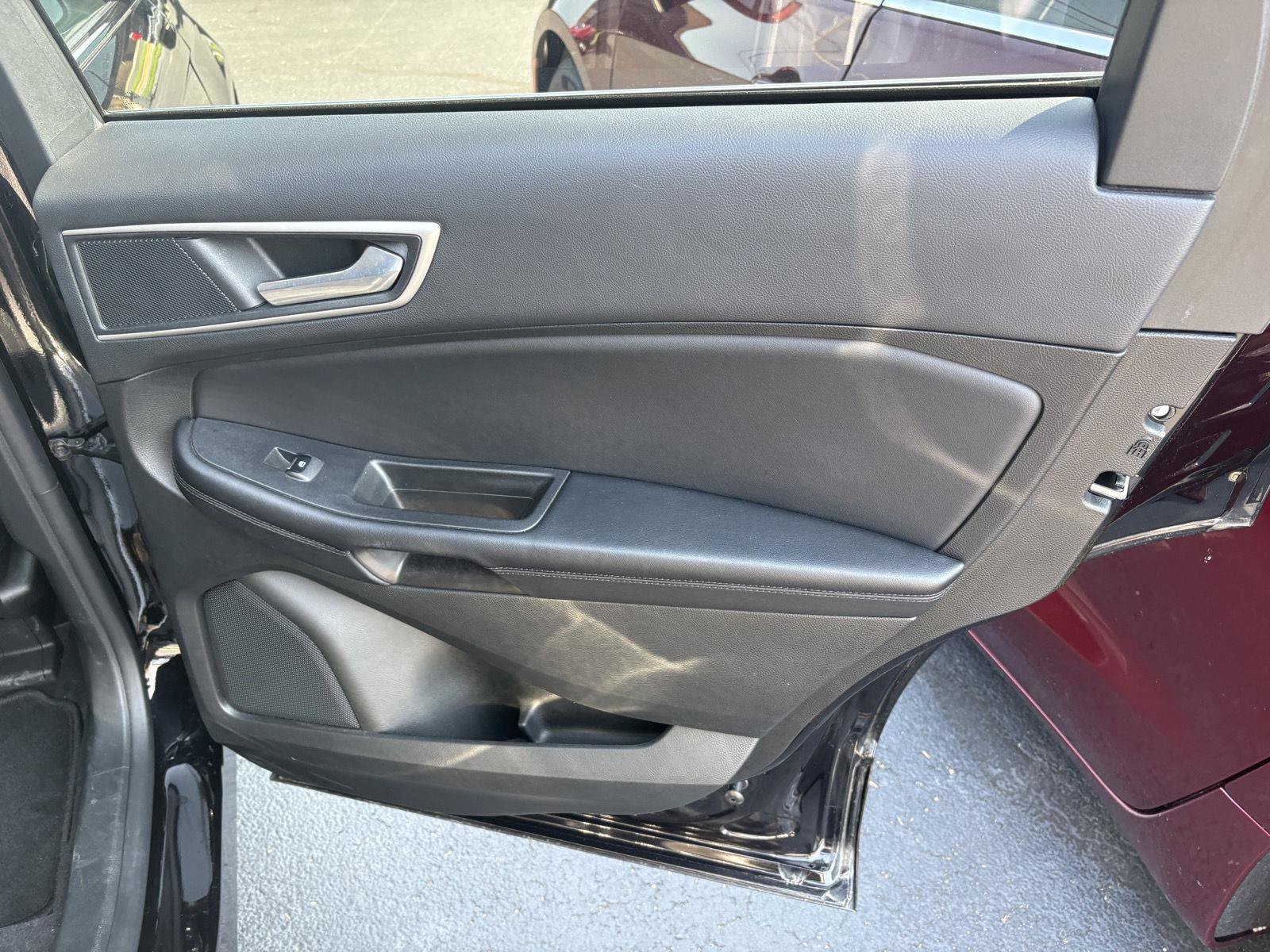 Used 2023 Ford Edge SEL w/ Convenience Package AWD/4WD image 17