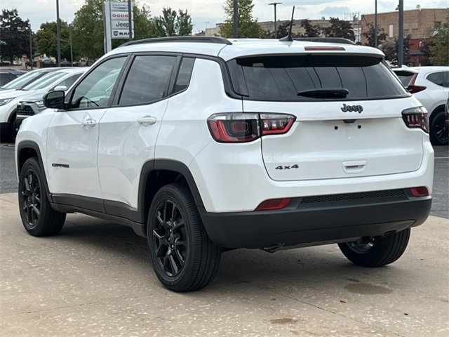 New 2026 Jeep Compass Latitude image 7