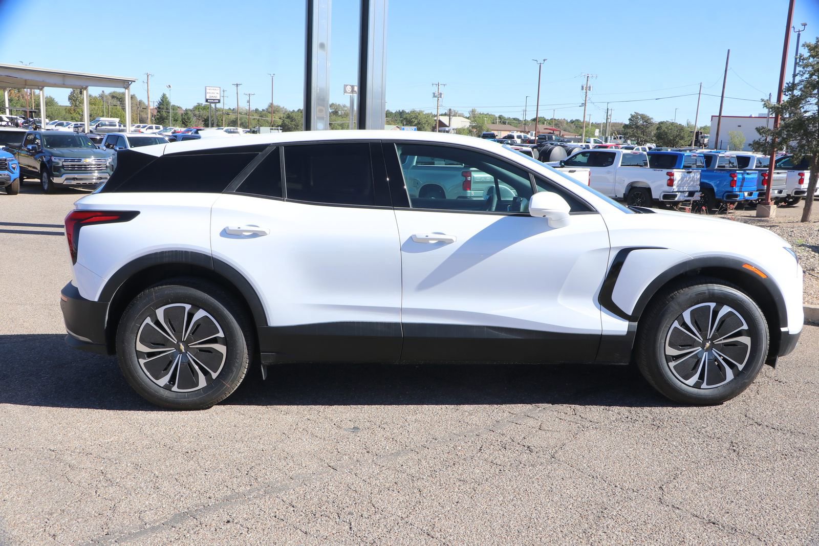 New 2026 Chevrolet Blazer EV LT image 8