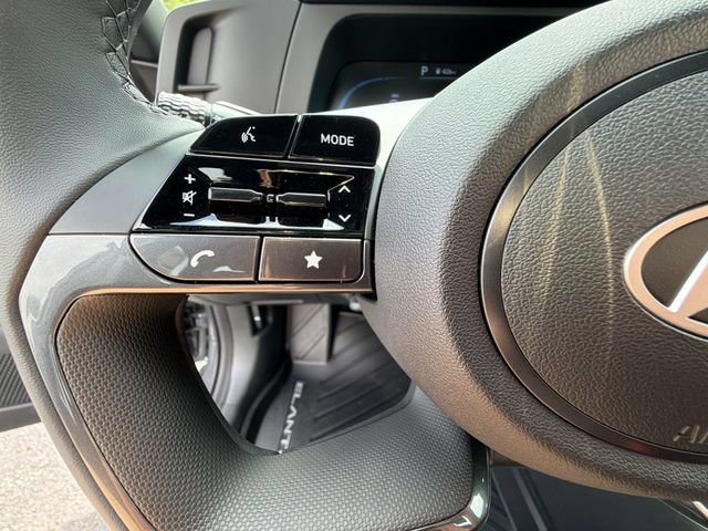 New 2026 Hyundai Elantra SEL Sport FWD image 29