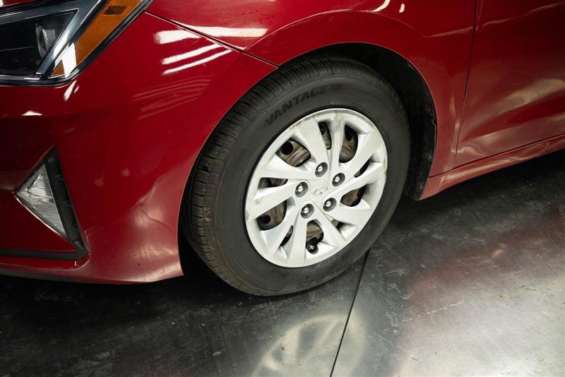 Used 2020 Hyundai Elantra SE FWD image 4
