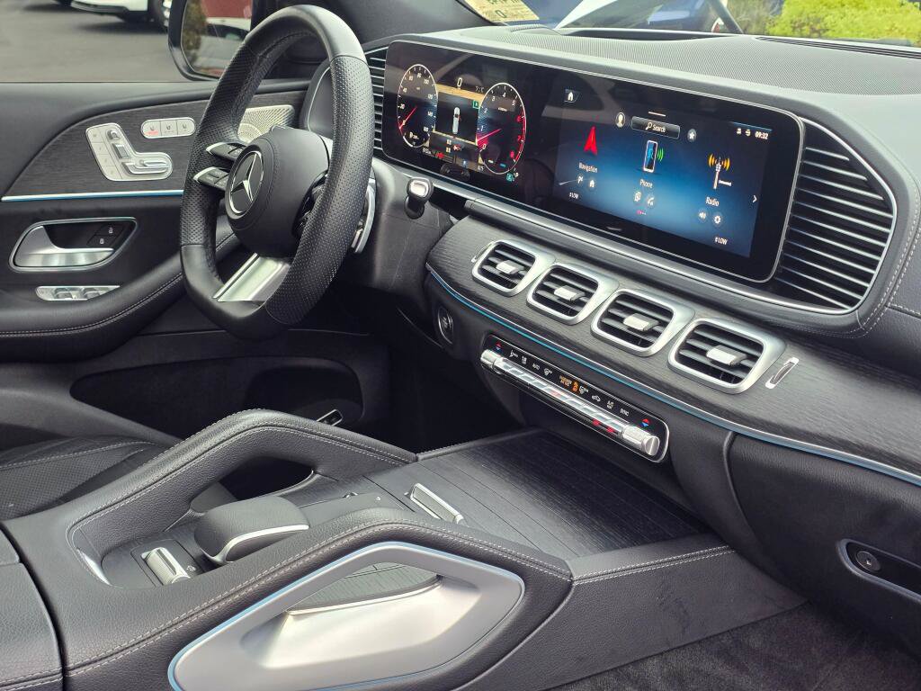 Used 2024 Mercedes-Benz GLS 450 4MATIC image 30