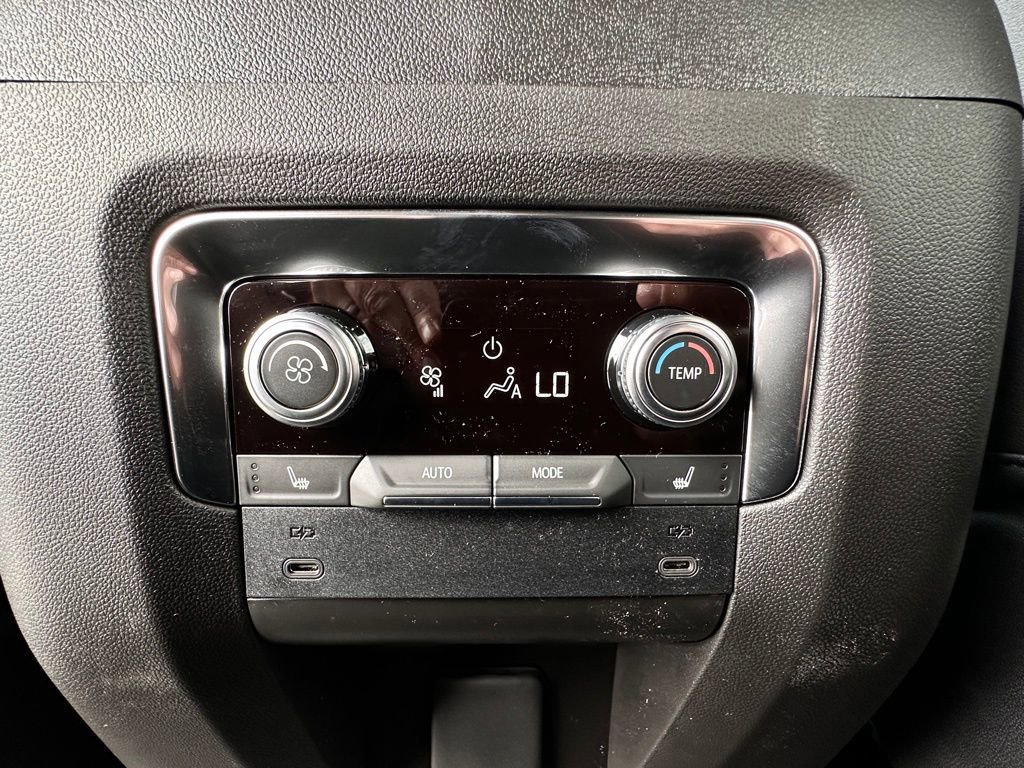 New 2026 GMC Yukon AT4 w/ AT4 Premium Package AWD/4WD image 22