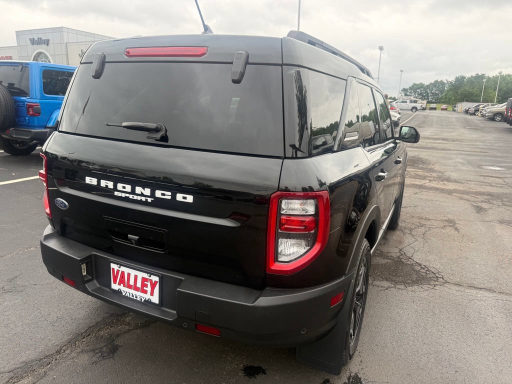 Used 2022 Ford Bronco Sport Outer Banks w/ Tech Package AWD/4WD image 6