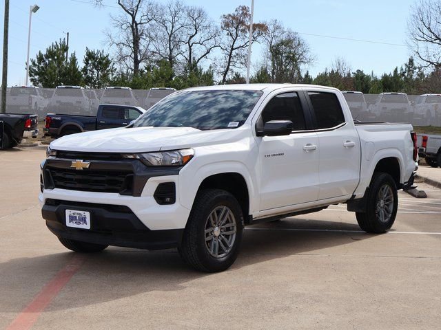 Used 2024 Chevrolet Colorado LT w/ LT Convenience Package image 8