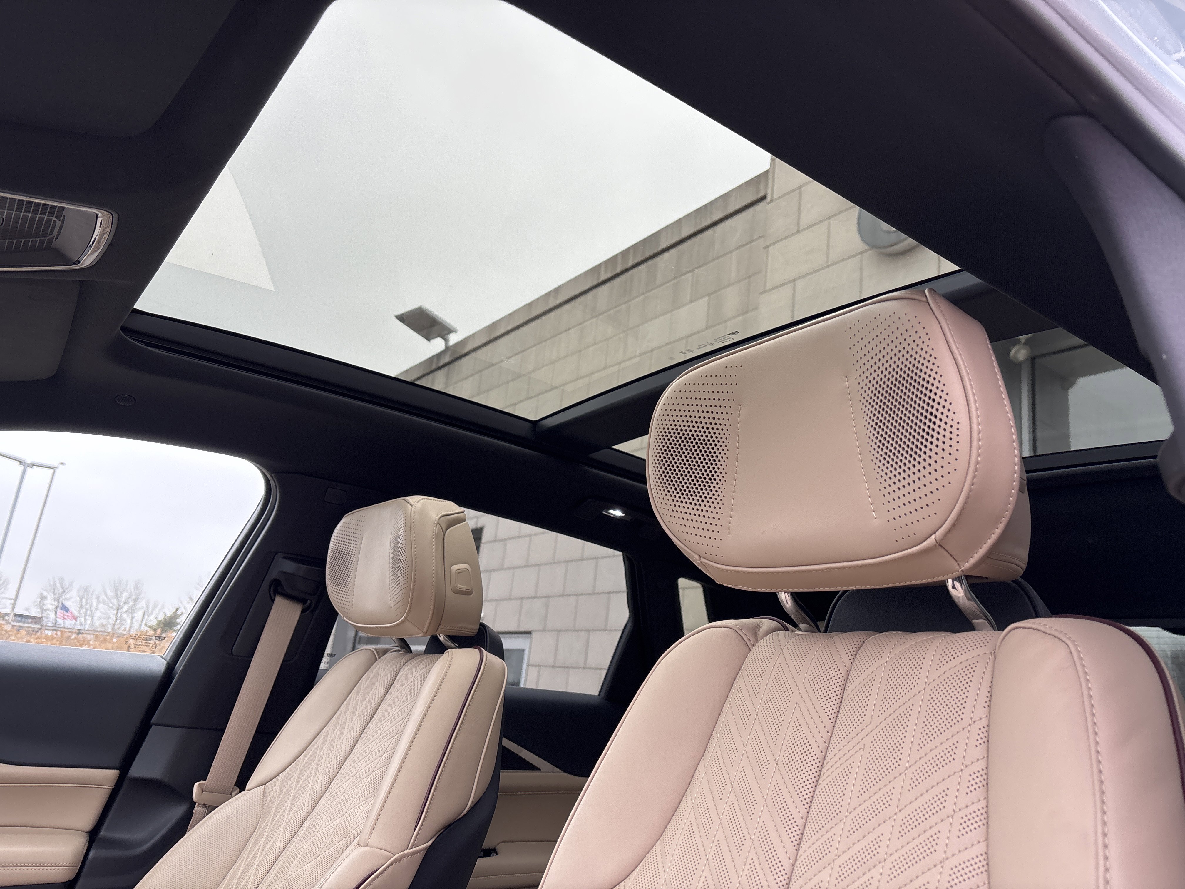 Used 2024 Cadillac Lyriq Luxury w/ Nappa Leather Package image 25