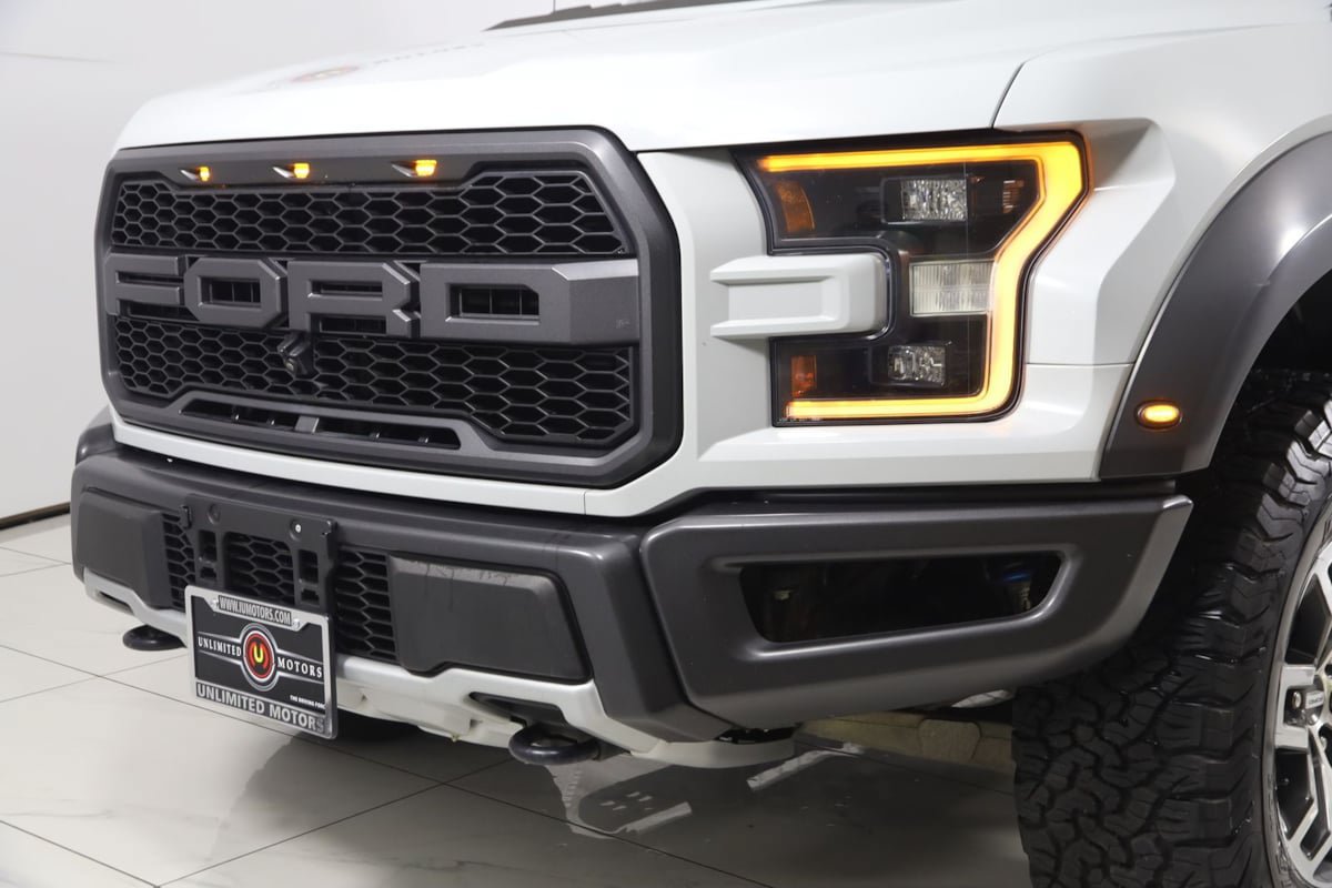 Used 2017 Ford F150 Raptor w/ Equipment Group 802A Luxury AWD/4WD image 60