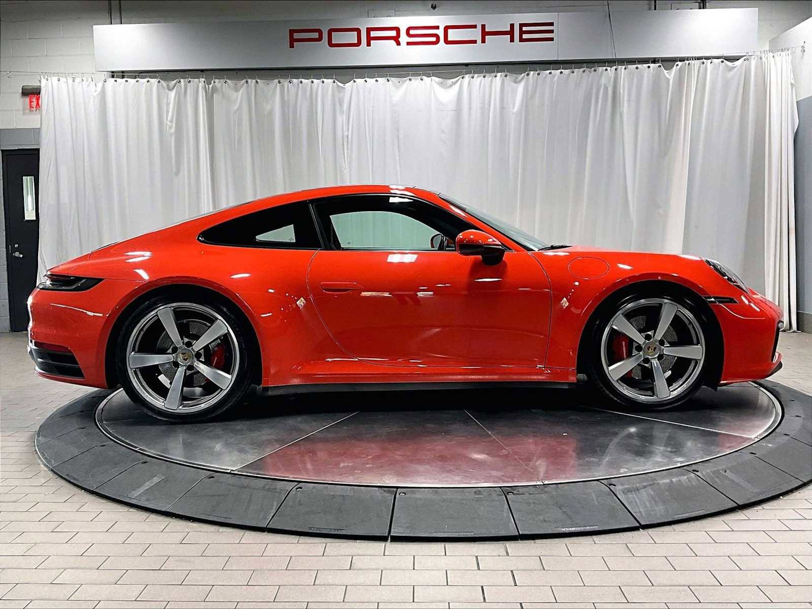 Used 2020 Porsche 911 Carrera S RWD image 10