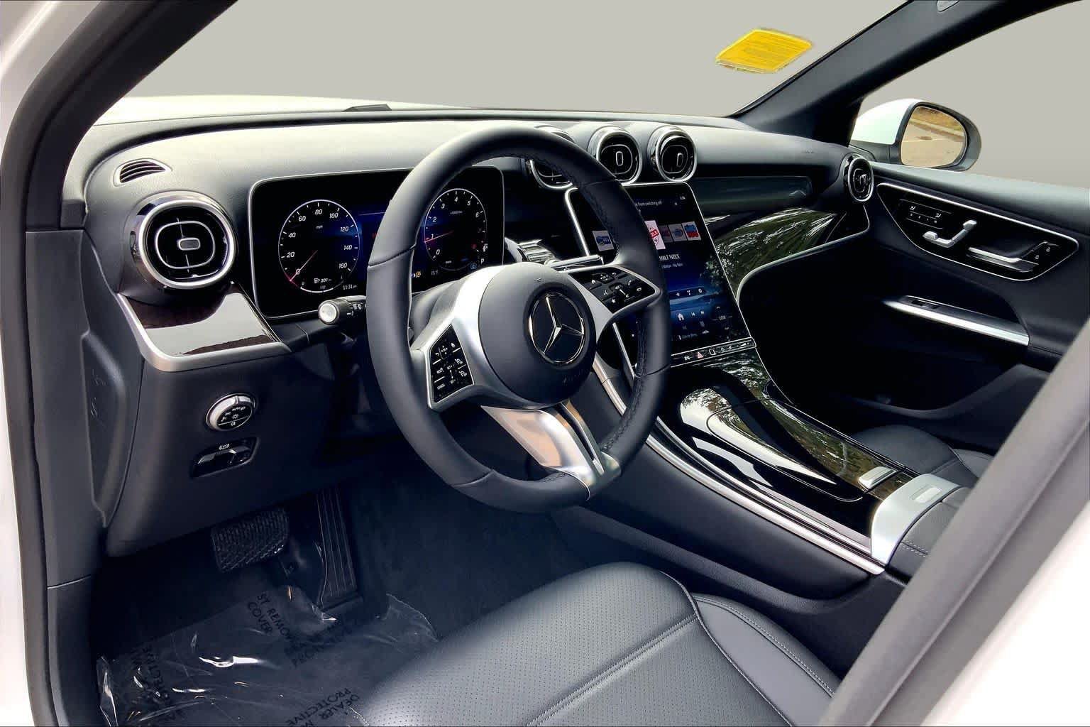 Used 2026 Mercedes-Benz GLC 300 4MATIC image 17