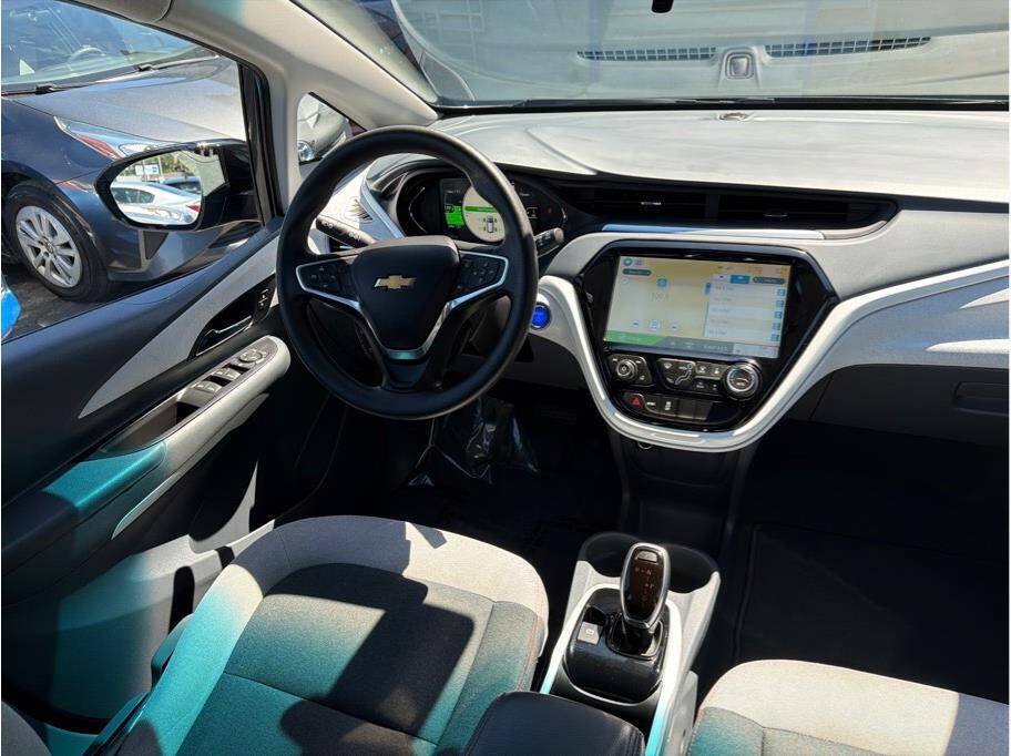 Used 2017 Chevrolet Bolt LT FWD image 5