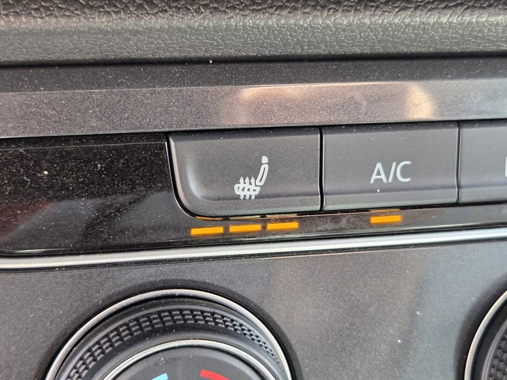 Used 2024 Volkswagen Tiguan S image 21