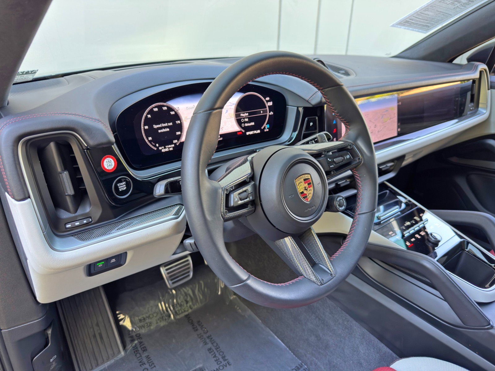 Used 2024 Porsche Cayenne Turbo AWD/4WD image 14