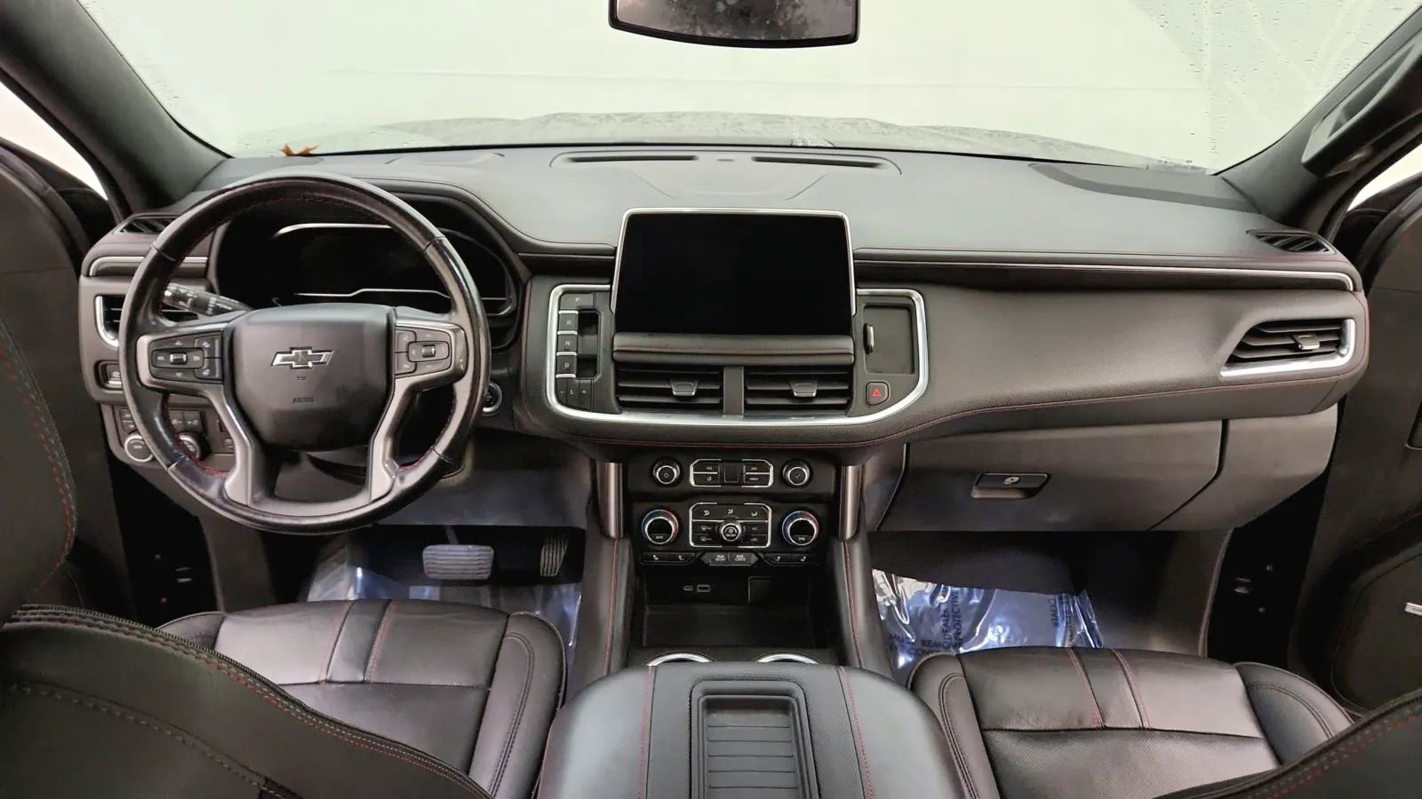 Used 2022 Chevrolet Suburban RST w/ Sport Performance Package image 39