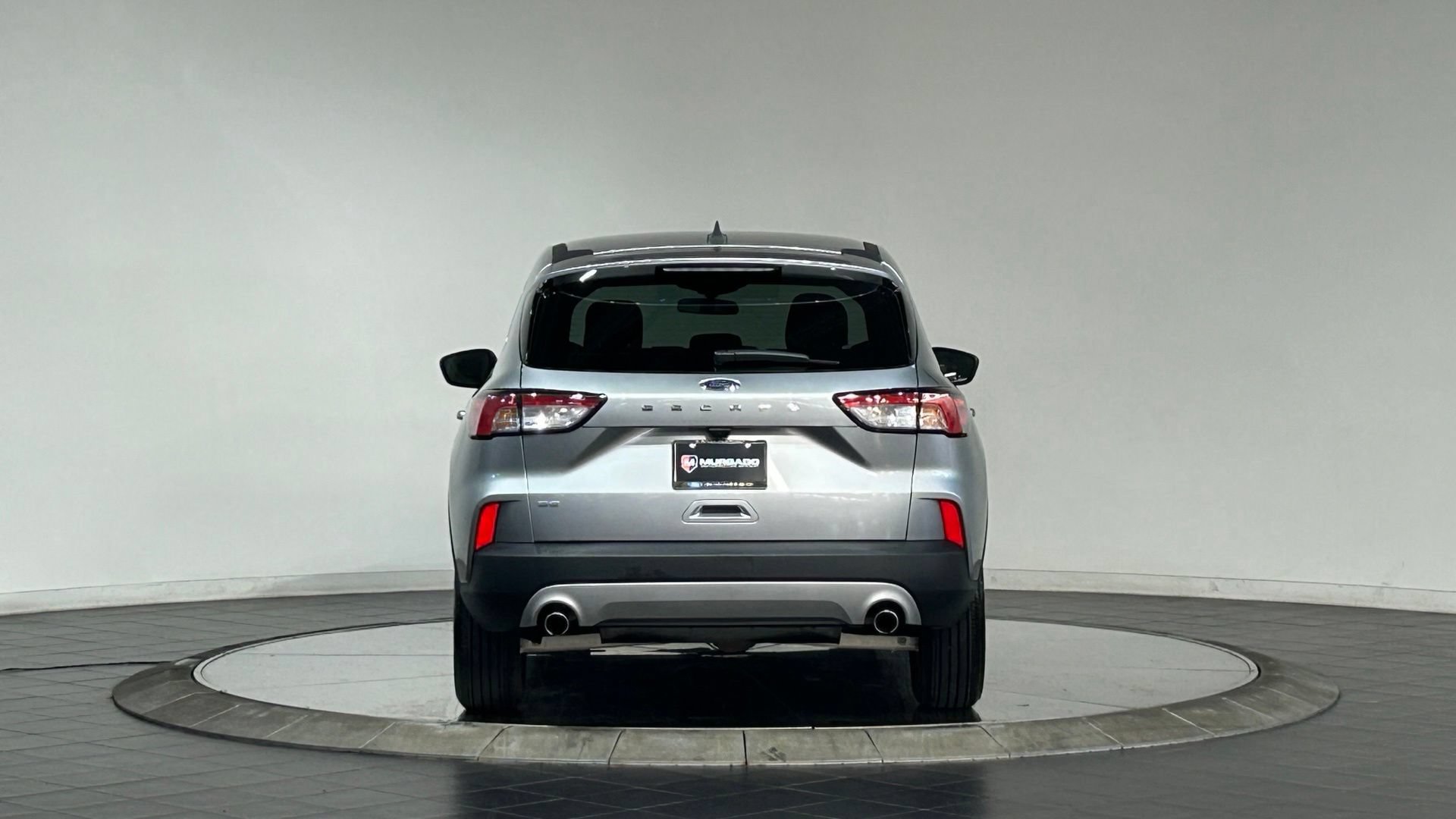 Used 2022 Ford Escape SE w/ Cold Weather Package FWD image 8