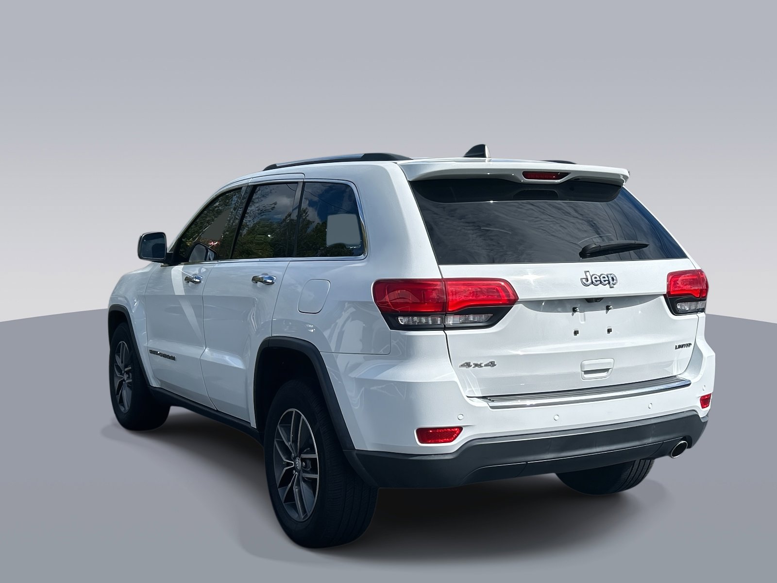 Used 2017 Jeep Grand Cherokee Limited image 5