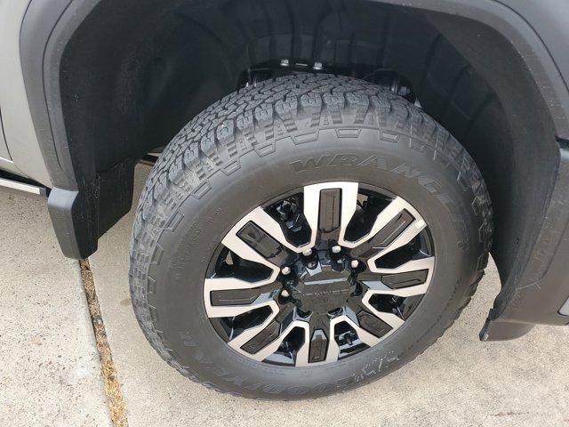New 2026 GMC Sierra 2500 Denali Ultimate image 8
