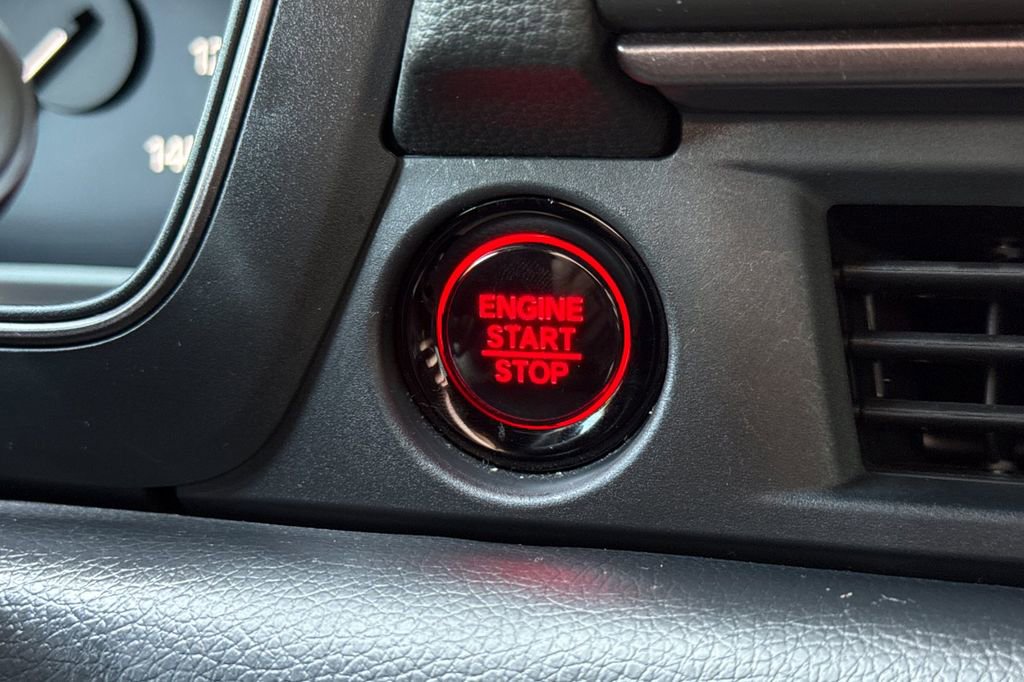 Certified 2025 Honda Pilot TrailSport image 23