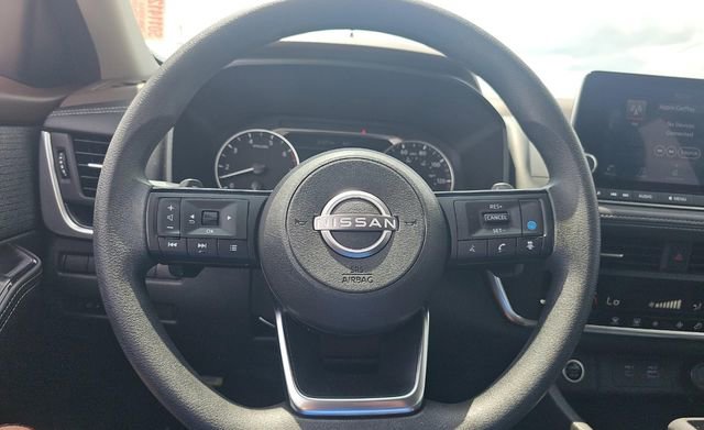 Used 2023 Nissan Rogue SV FWD image 18