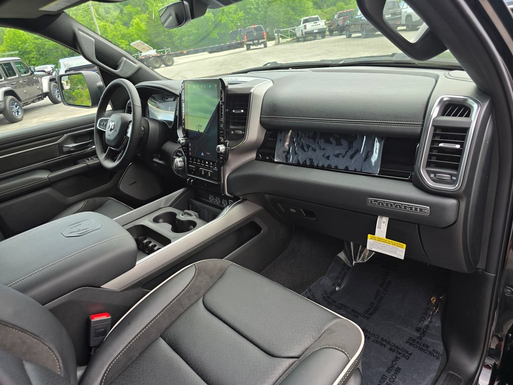 New 2026 RAM 1500 Laramie AWD/4WD image 28