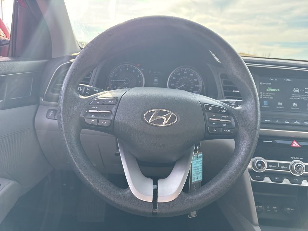 Used 2020 Hyundai Elantra SEL image 17