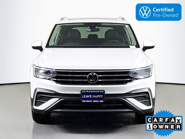 Certified 2022 Volkswagen Tiguan SE w/ Panoramic Sunroof Package image 2