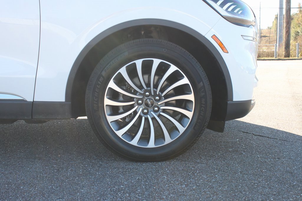 Used 2022 Lincoln Aviator Reserve w/ Elements Package Plus image 4