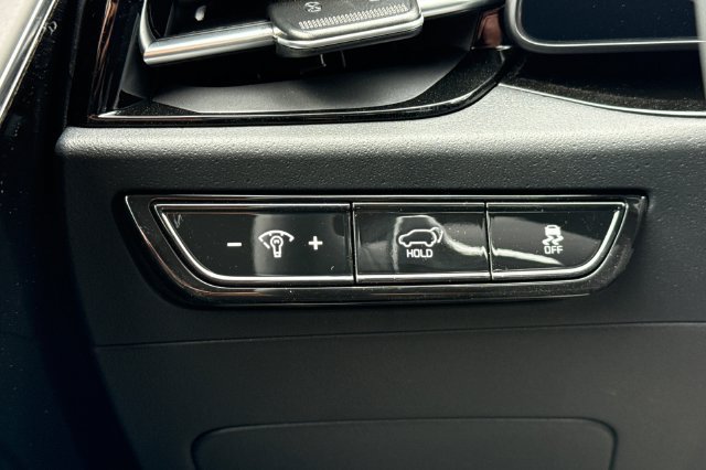 New 2026 Kia Niro Wind FWD image 33