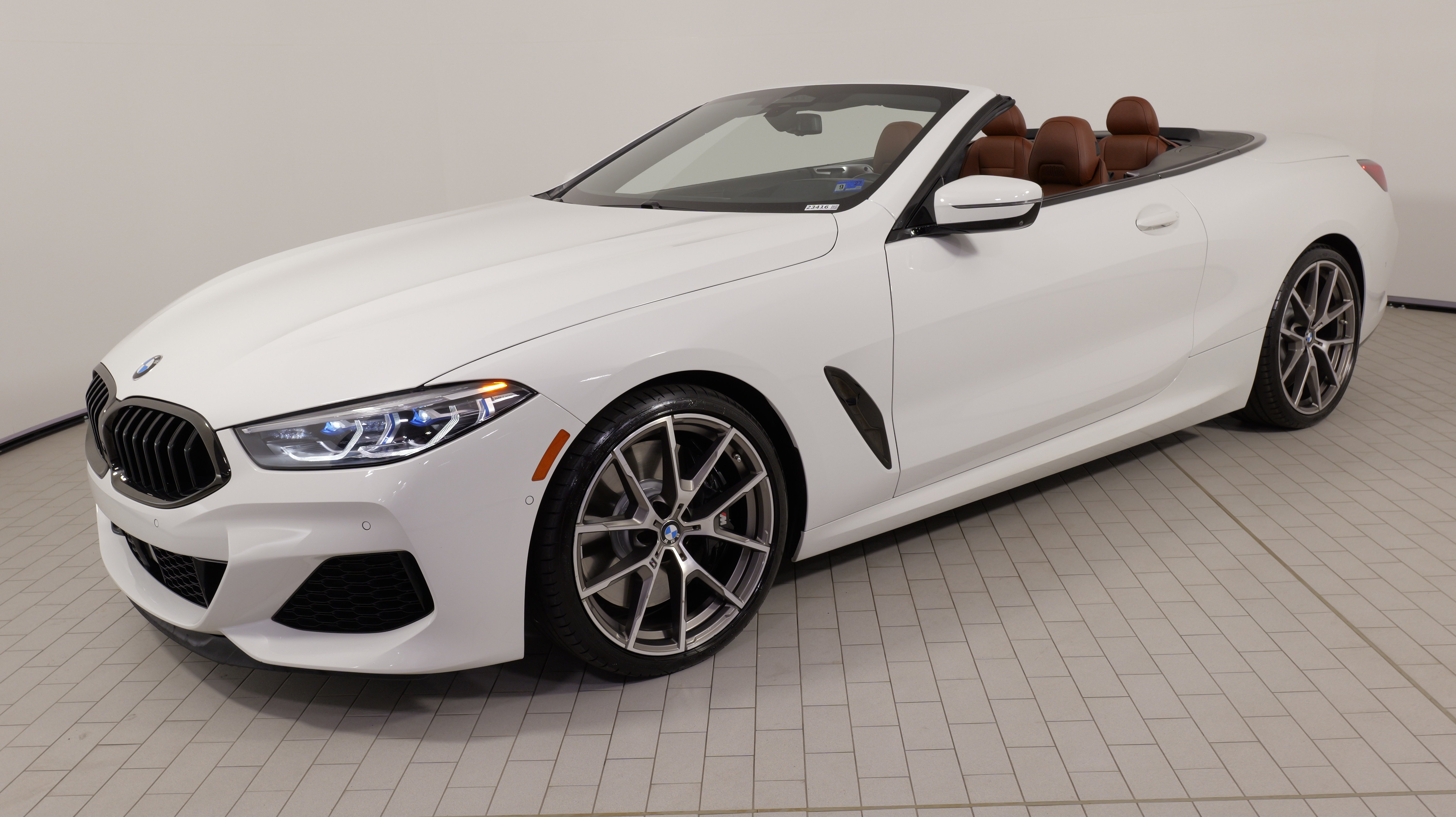 Used 2022 BMW M850i xDrive Convertible AWD/4WD image 4