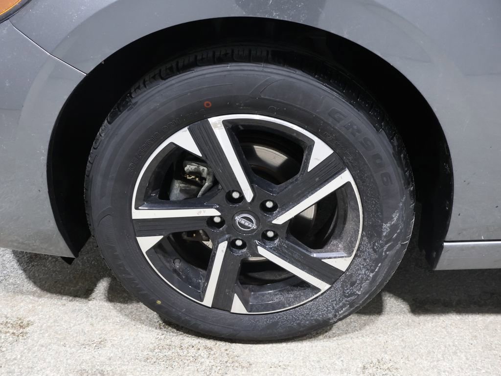 Used 2024 Nissan Sentra SV image 9