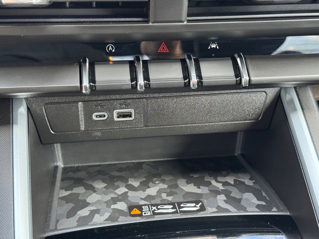 Used 2023 Chevrolet Colorado LT w/ LT Convenience Package II image 23