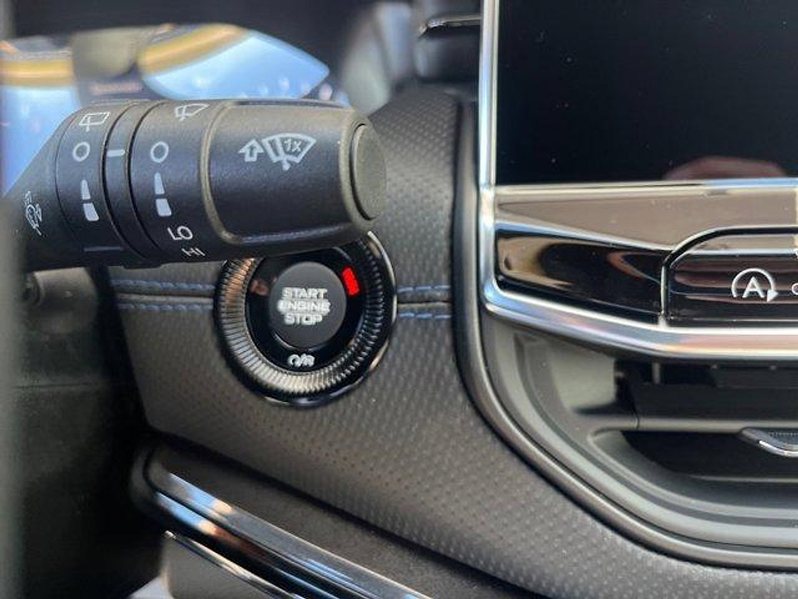 New 2026 Jeep Compass Limited image 27