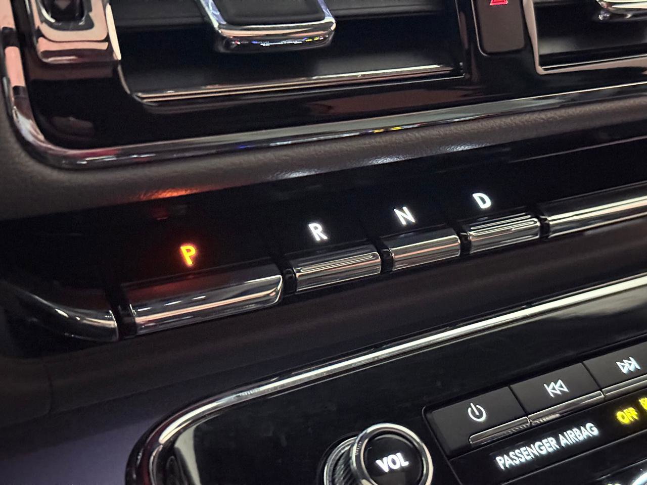 Used 2019 Lincoln Navigator Reserve image 39