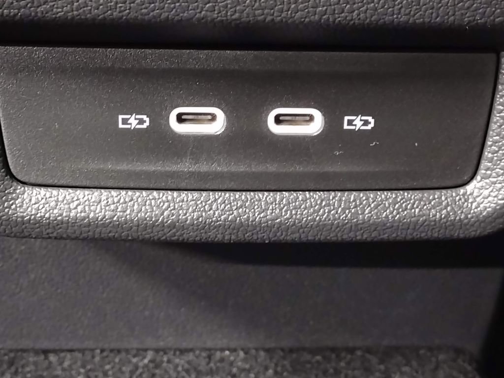 New 2026 Volkswagen Taos SEL AWD/4WD image 39