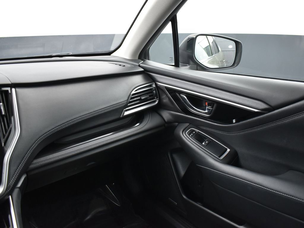 Used 2023 Subaru Outback Limited image 17