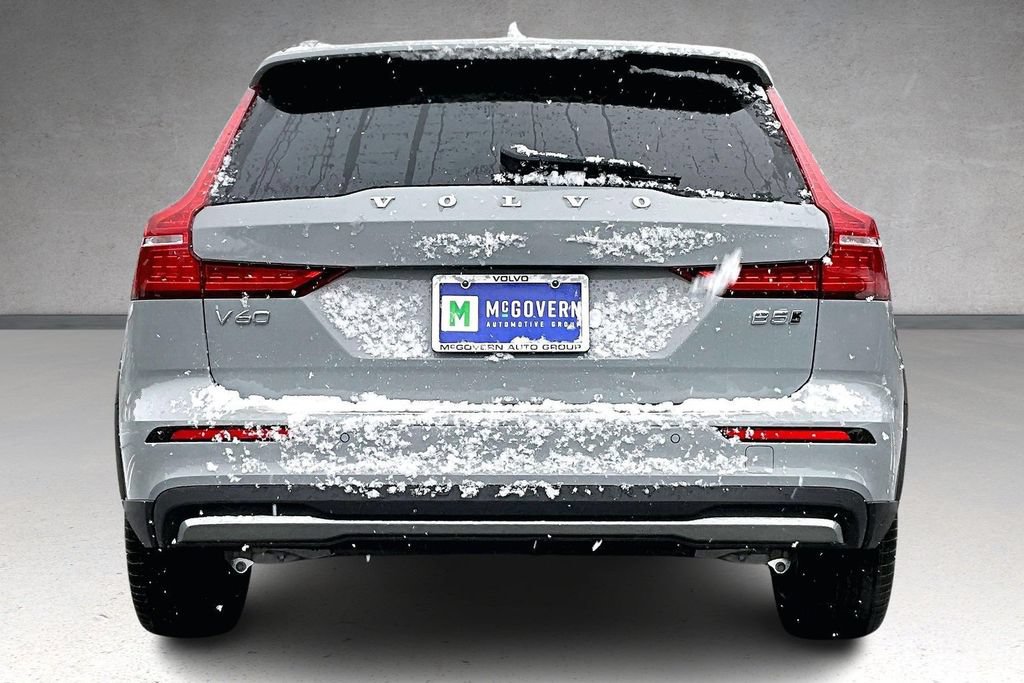 New 2026 Volvo V60 B5 Cross Country Plus w/ Protection Package Premier AWD/4WD image 4