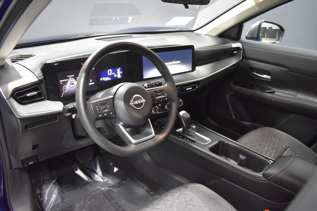 Certified 2025 Nissan Kicks SV image 4