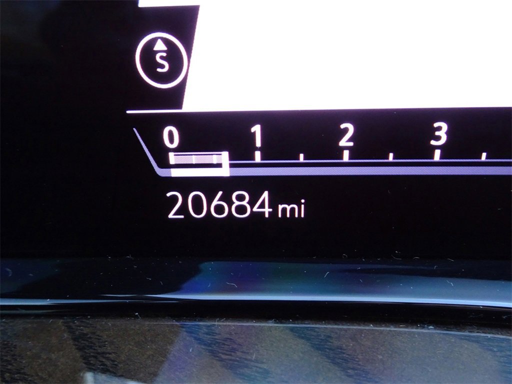 Certified 2023 Cadillac Escalade ESV Sport Platinum w/ LPO, ONYX Package image 23