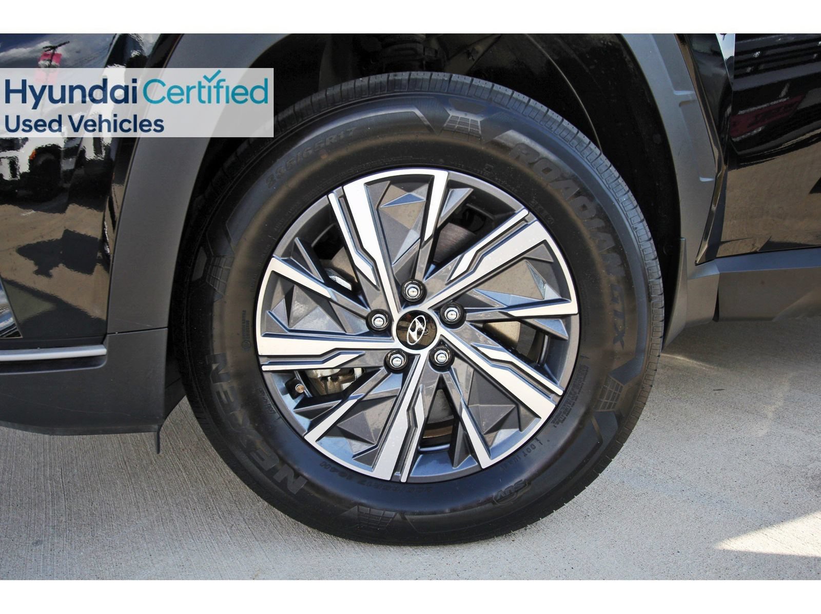 Certified 2024 Hyundai Tucson Blue AWD/4WD image 32