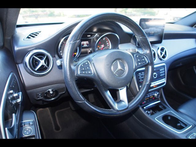 Used 2019 Mercedes-Benz GLA 250 4MATIC image 17
