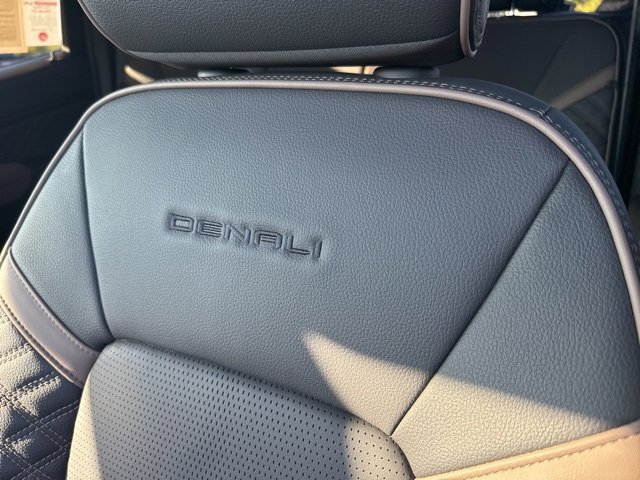 Certified 2024 GMC Canyon Denali image 37