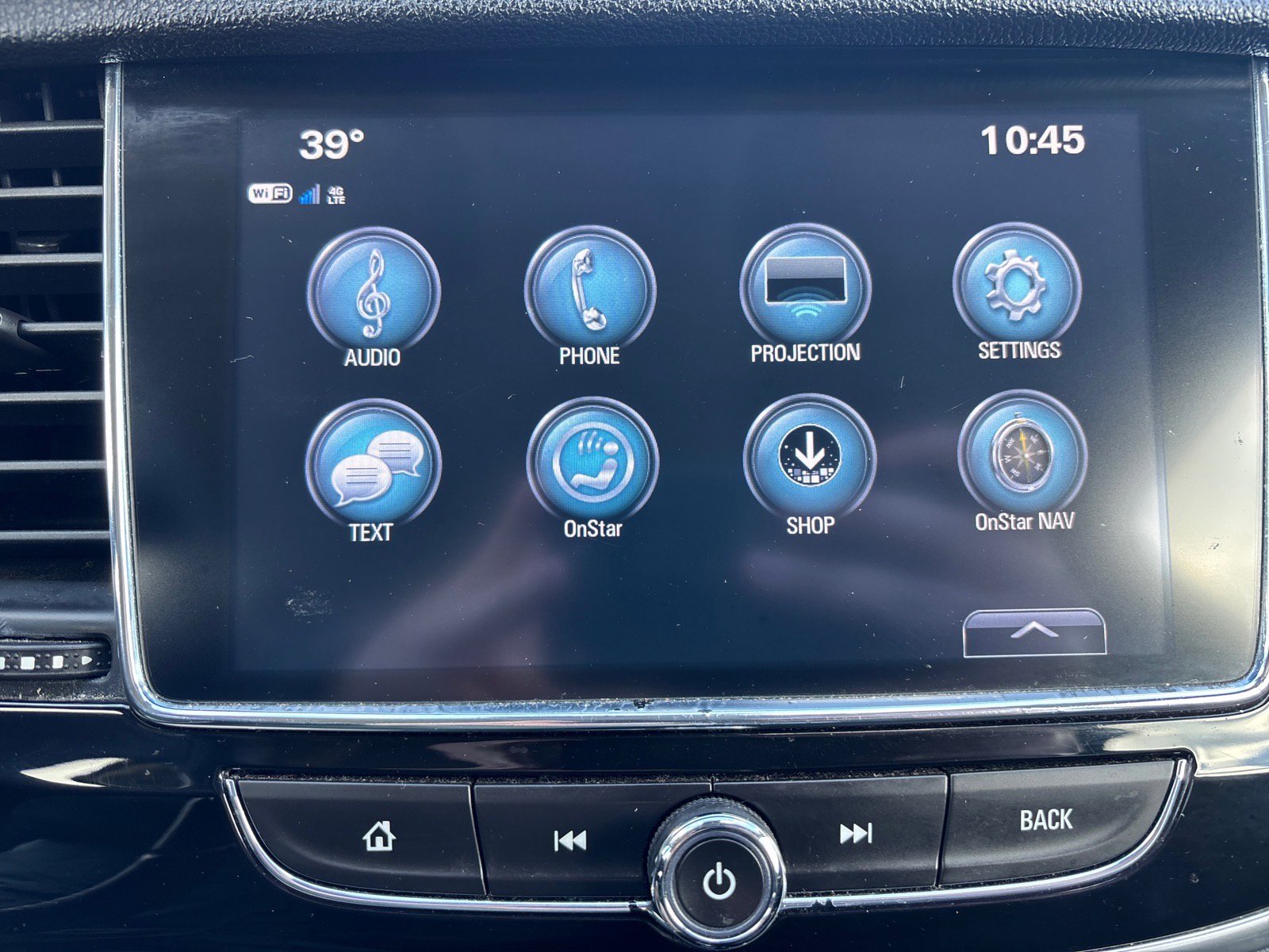 Used 2020 Buick Encore Preferred AWD/4WD image 30