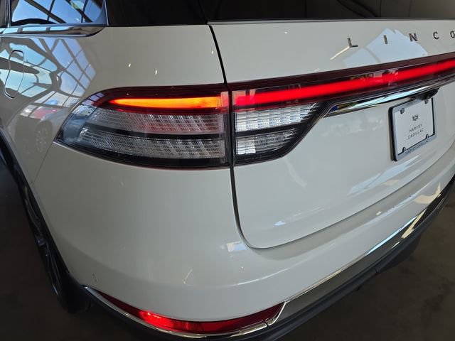 Used 2023 Lincoln Aviator Reserve w/ Equipment Group 201A AWD/4WD image 36
